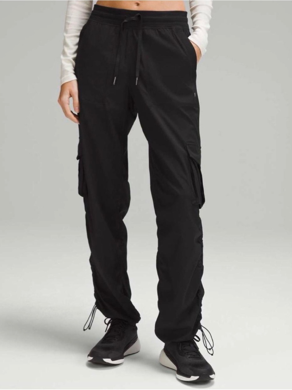 Lululemon Dance Studio Relaxed-Fit Mid-Rise Cargo Pant Black Size XS (4-6)